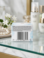 Olay Natural Aura Glowing Radiance Cream - Image 4
