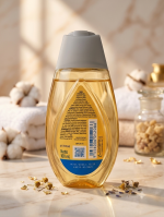 Johnson's Top-To-Toe Hair & Body Baby Bath (100ml) - Image 2